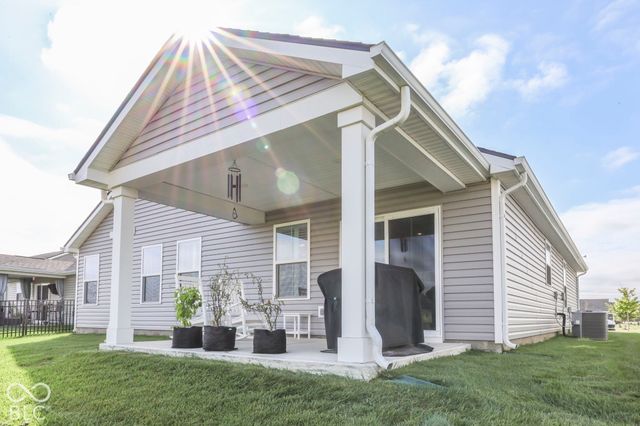 1020 Green Valley Drive, Lebanon, IN 46052