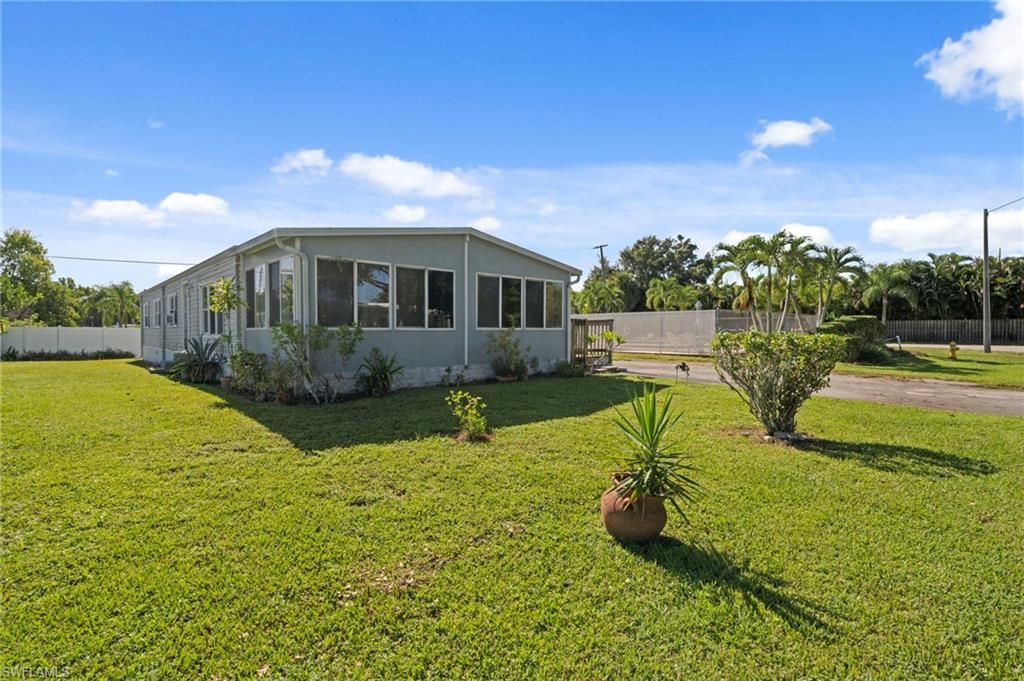 308 Cape Sable DR, NAPLES, FL 34104 — photo 4