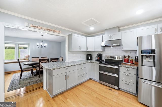 2184 Deep Woods Way, Marietta, GA 30062