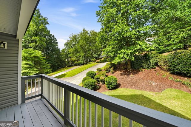2184 Deep Woods Way, Marietta, GA 30062