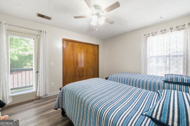2184 Deep Woods Way, Marietta, GA 30062