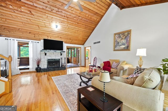 2184 Deep Woods Way, Marietta, GA 30062