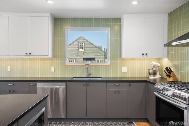 225 Congdon Street, San Francisco, CA 94112