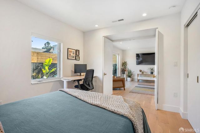 225 Congdon Street, San Francisco, CA 94112