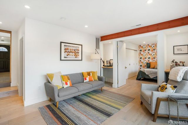 225 Congdon Street, San Francisco, CA 94112