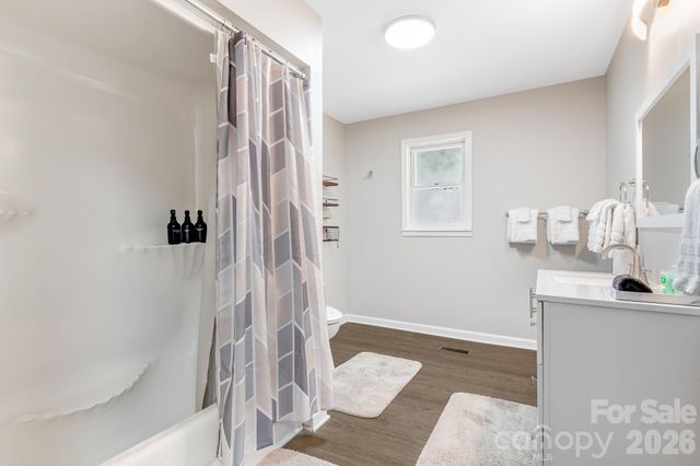 114 Johns Creek Road, Canton, NC 28716