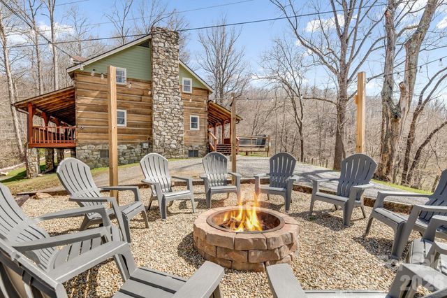 114 Johns Creek Road, Canton, NC 28716