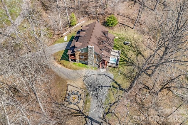 114 Johns Creek Road, Canton, NC 28716
