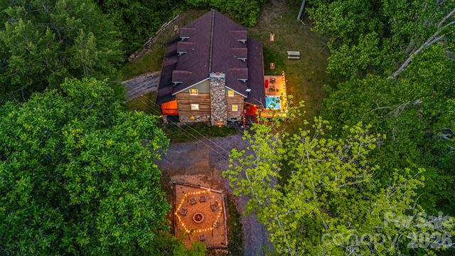 114 Johns Creek Road, Canton, NC 28716