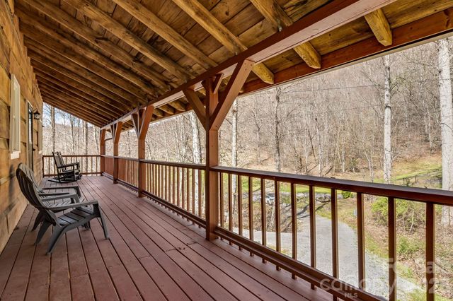 114 Johns Creek Road, Canton, NC 28716