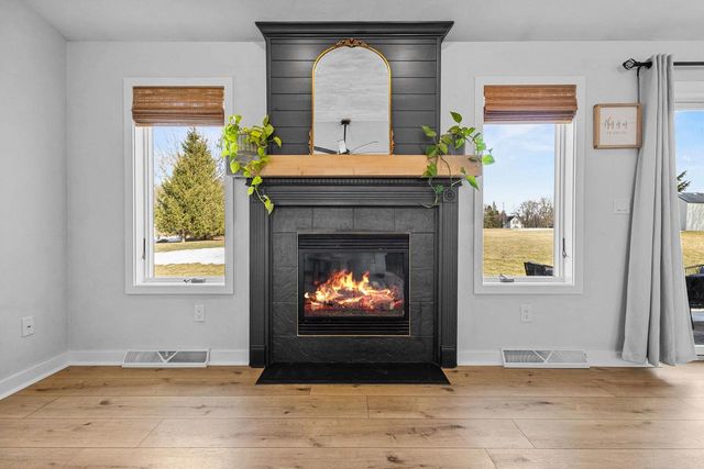 N1778 HYACINTH LANE, Greenville, WI 54942