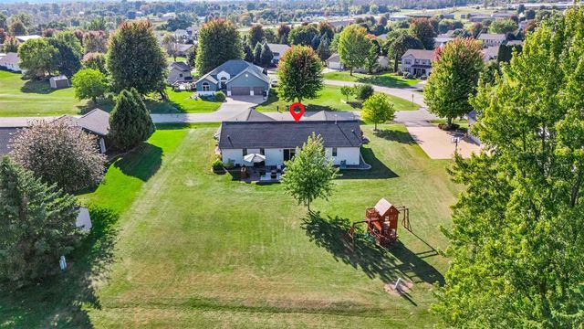 N1778 HYACINTH LANE, Greenville, WI 54942