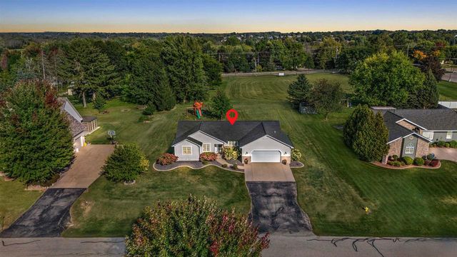 N1778 HYACINTH LANE, Greenville, WI 54942