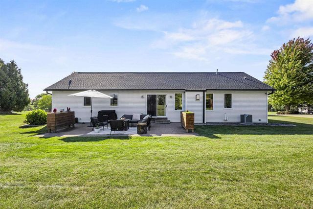 N1778 HYACINTH LANE, Greenville, WI 54942