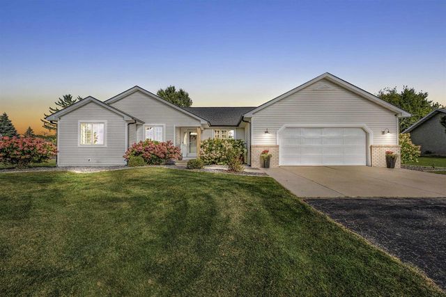 N1778 HYACINTH LANE, Greenville, WI 54942