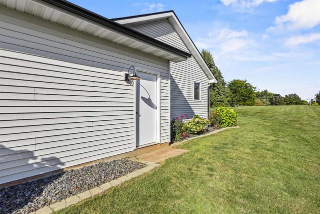 N1778 HYACINTH LANE, Greenville, WI 54942