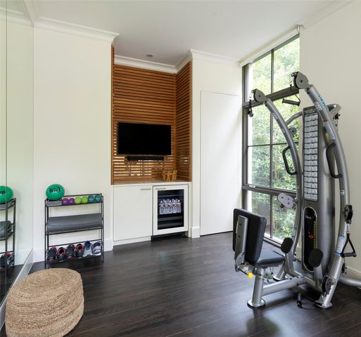 6039 Waggoner Drive, Dallas, TX 75230