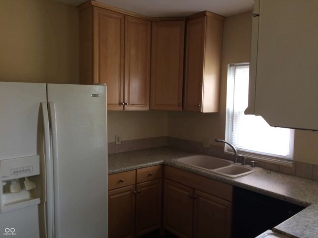 55 W Fall Creek Parkway South Drive, Indianapolis, IN 46208