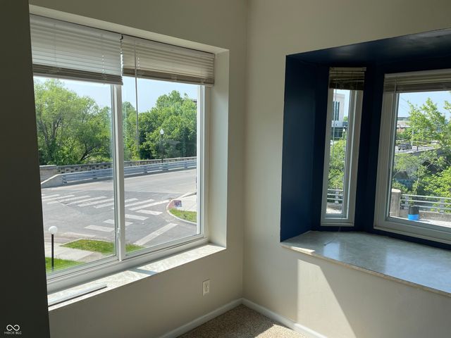 55 W Fall Creek Parkway South Drive, Indianapolis, IN 46208