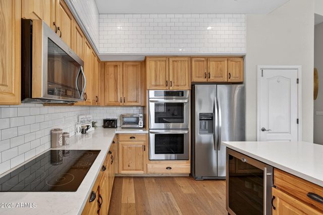 781 E CAPRICORN Way, Chandler, AZ 85249