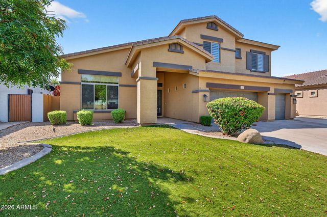 781 E CAPRICORN Way, Chandler, AZ 85249