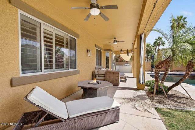 781 E CAPRICORN Way, Chandler, AZ 85249