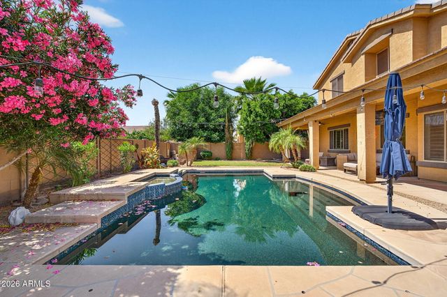 781 E CAPRICORN Way, Chandler, AZ 85249