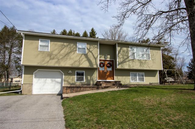 108 Parkdale Drive, New Windsor, NY 12553