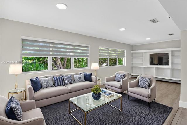 6090 SW 63rd Ave 0, South Miami, FL 33143