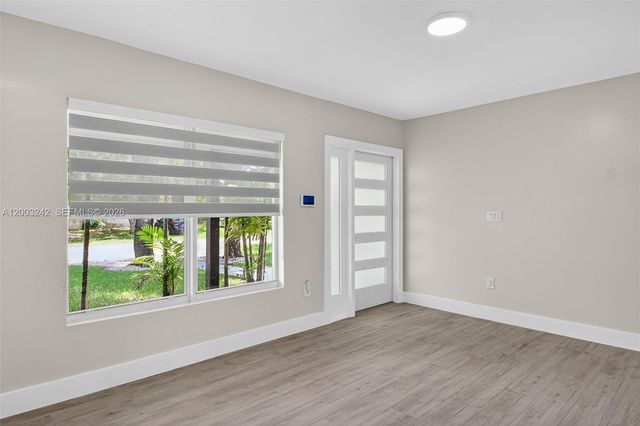 6090 SW 63rd Ave 0, South Miami, FL 33143