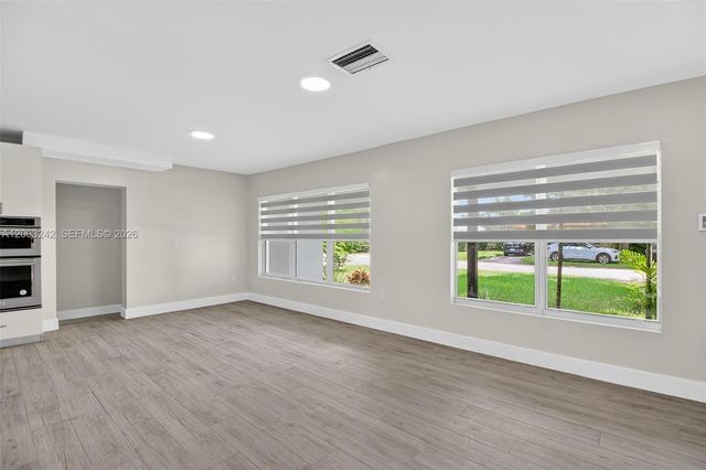 6090 SW 63rd Ave 0, South Miami, FL 33143