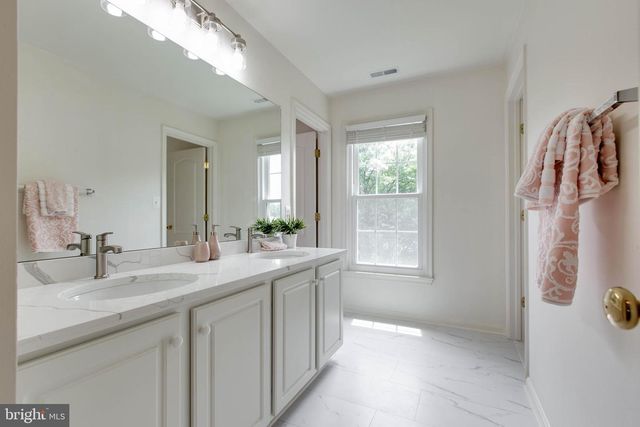 8101 GLEN ARBOR DR, Baltimore, MD 21237