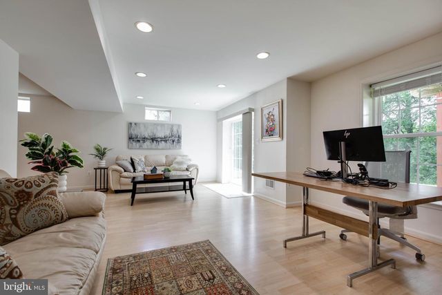8101 GLEN ARBOR DR, Baltimore, MD 21237