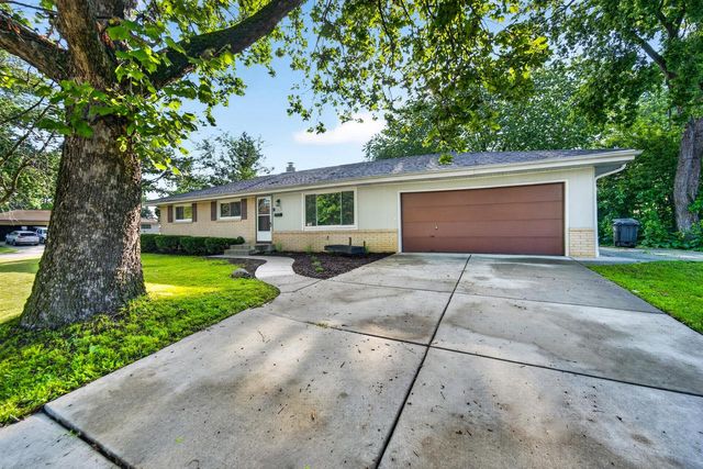 W172N9256 Shady LANE, Menomonee Falls, WI 53051