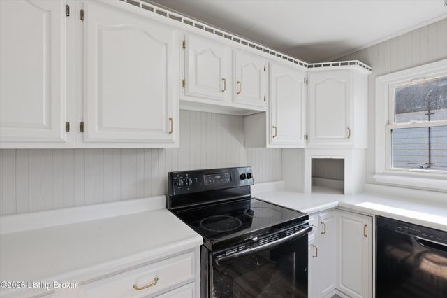 305 Welburn Dr, Louisville, KY 40218