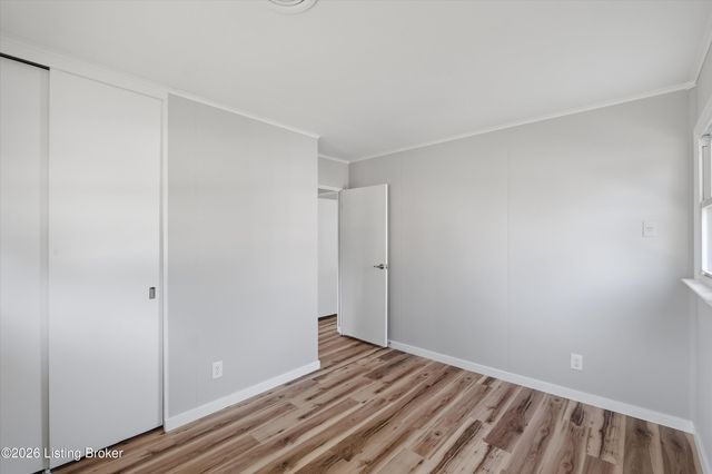 305 Welburn Dr, Louisville, KY 40218