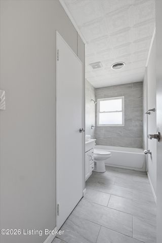 305 Welburn Dr, Louisville, KY 40218