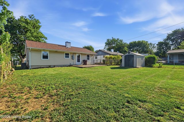 305 Welburn Dr, Louisville, KY 40218