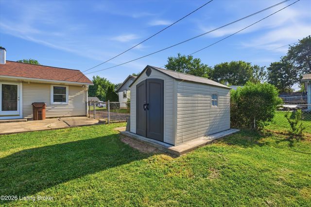 305 Welburn Dr, Louisville, KY 40218