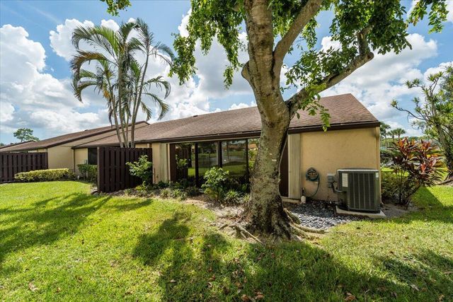 630 Sea Pine Way I A, Greenacres, FL 33415