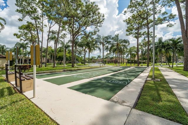 630 Sea Pine Way I A, Greenacres, FL 33415