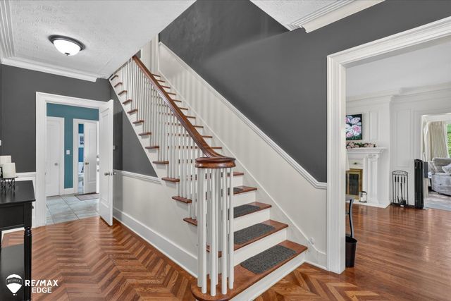2741 Westwood Parkway, Flint, MI 48503