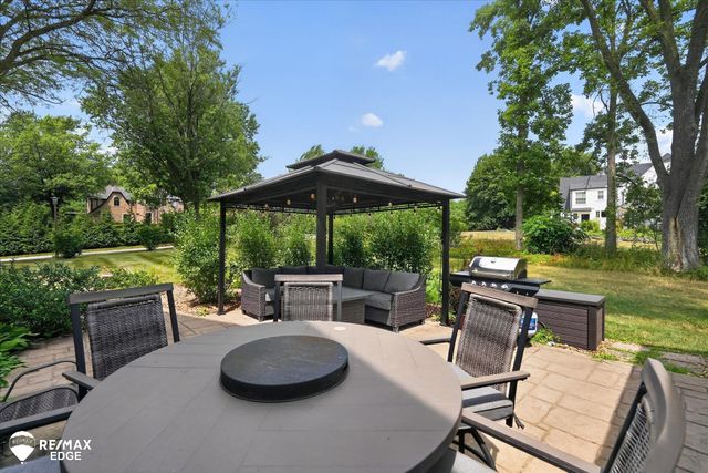2741 Westwood Parkway, Flint, MI 48503