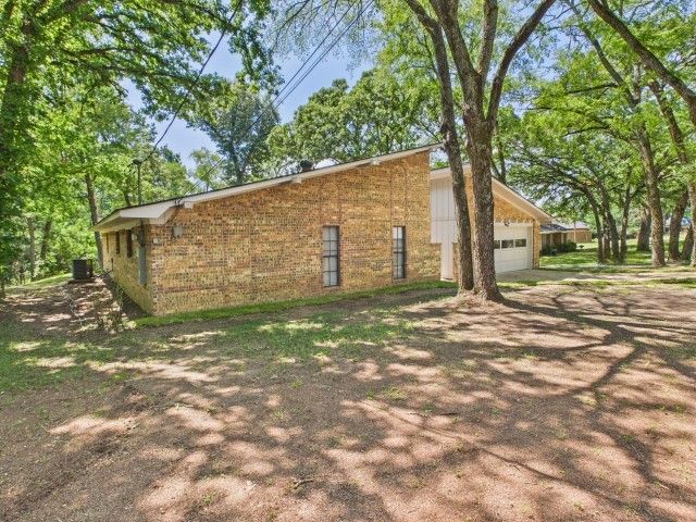 1406 Loma Linda Drive, Athens, TX 75752