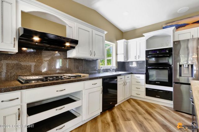 12961 Nora Drive, Anchorage, AK 99515