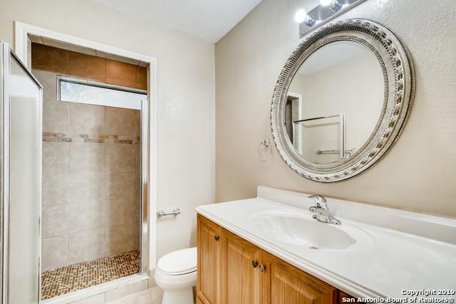 8633 Datapoint Dr Apt 210, San Antonio, TX 78229