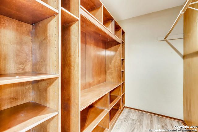 8633 Datapoint Dr Apt 210, San Antonio, TX 78229