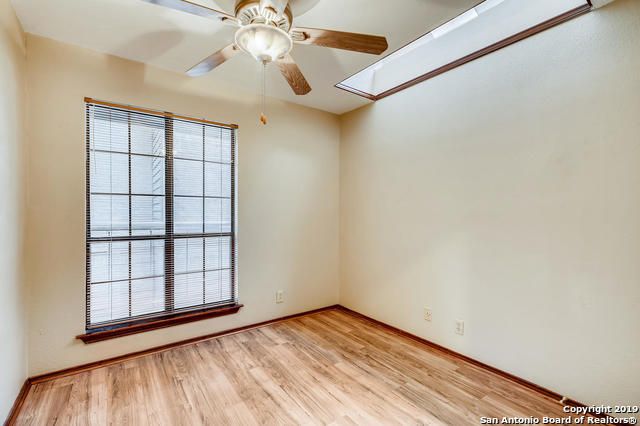 8633 Datapoint Dr Apt 210, San Antonio, TX 78229