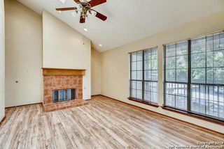 8633 Datapoint Dr Apt 210, San Antonio, TX 78229