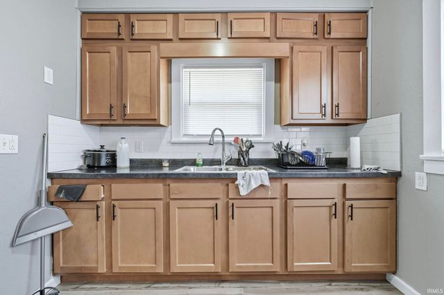 1121 W Packard Avenue, Fort Wayne, IN 46807